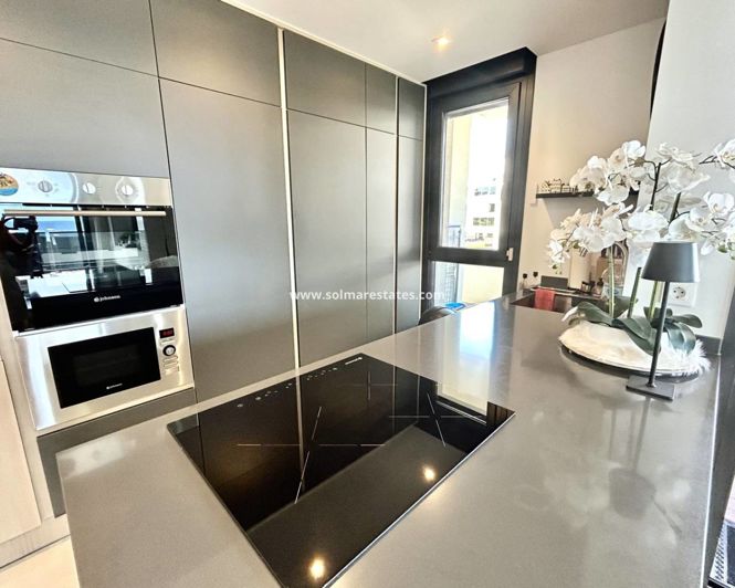 Image No.7-3 Bed Apartment for sale