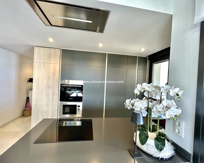 Image No.8-3 Bed Apartment for sale