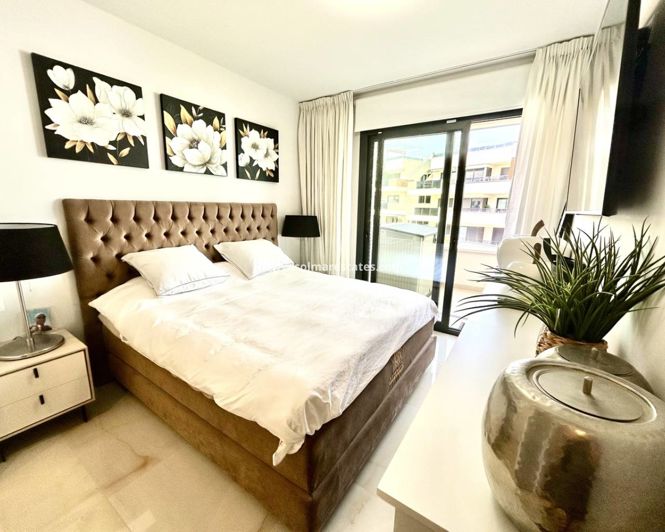 Image No.9-3 Bed Apartment for sale