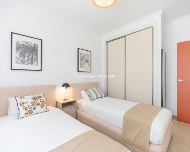 Image No.18-2 Bed Apartment for sale