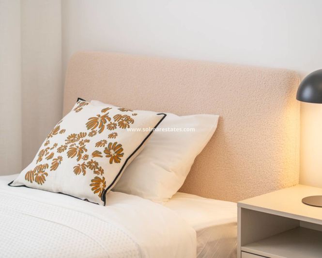 Image No.20-2 Bed Apartment for sale