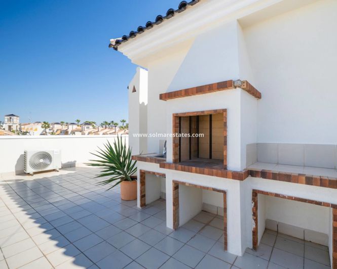 Image No.37-2 Bed Apartment for sale