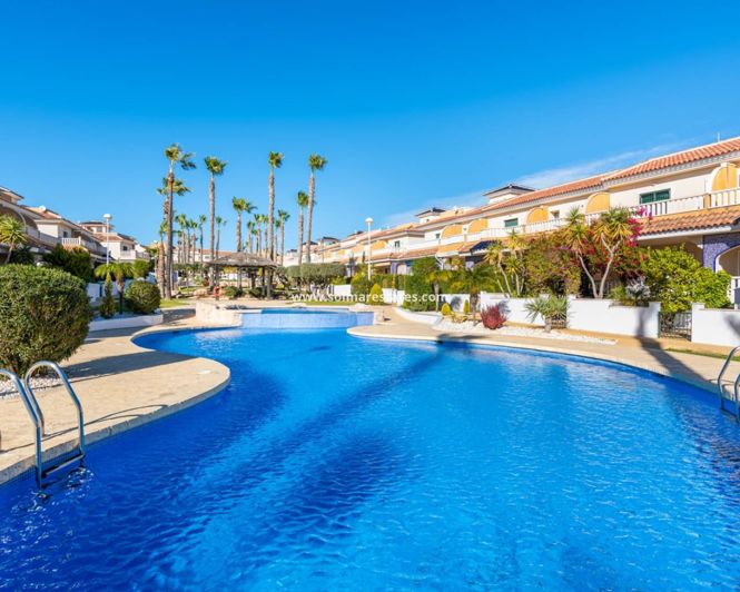 Image No.40-2 Bed Apartment for sale