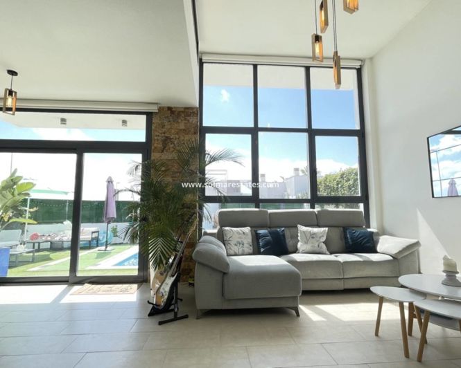 Image No.5-2 Bed Villa for sale