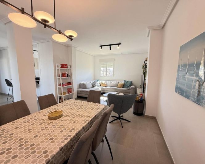 Image No.3-Appartement de 3 chambres à vendre à Cabo Roig