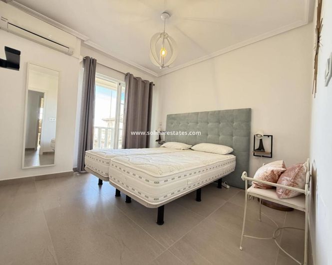 Image No.5-Appartement de 3 chambres à vendre à Cabo Roig