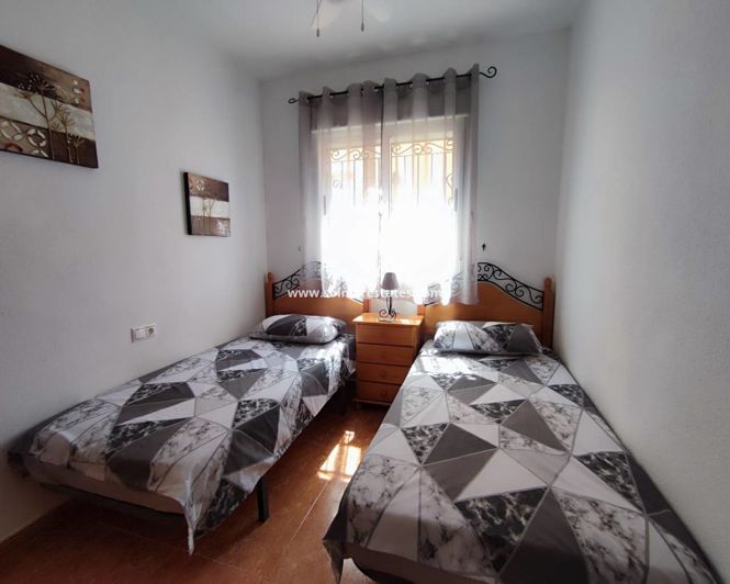 Image No.7-Quad de 3 chambres à vendre à Los Altos