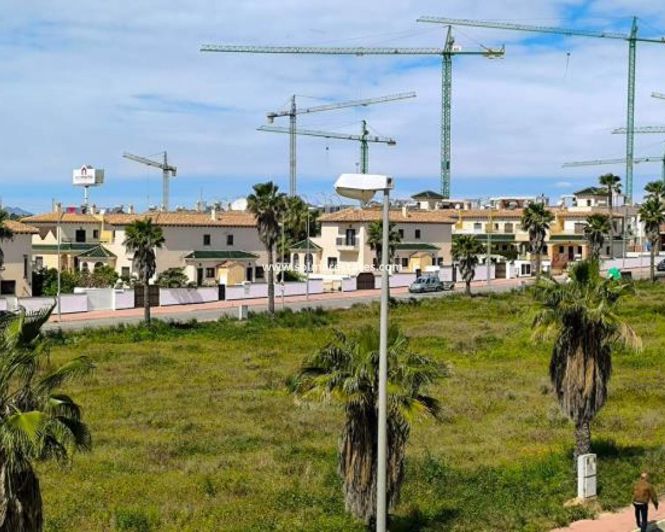 Image No.26-2 Bed Apartment for sale