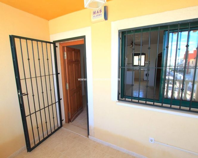 Image No.45-2 Bed Apartment for sale