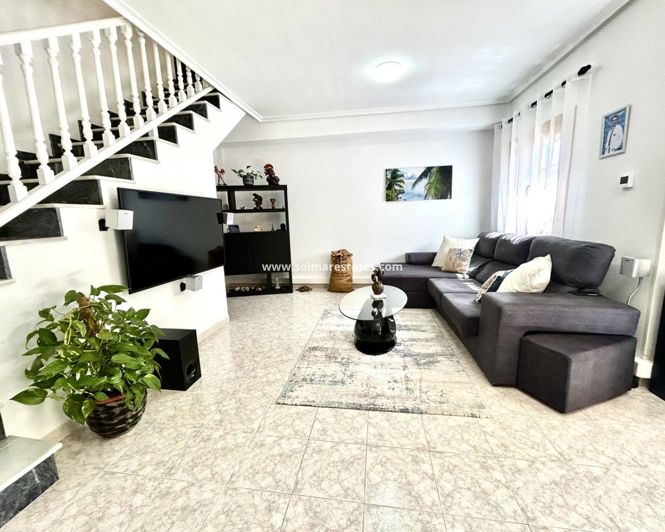 Image No.2-2 Bed Townhouse for sale