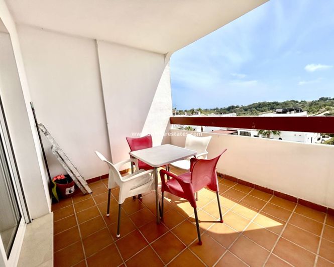 Image No.18-2 Bed Apartment for sale