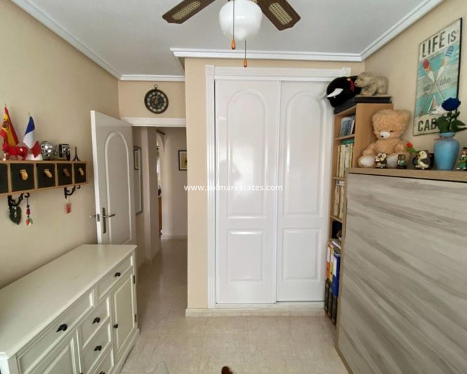 Image No.17-2 Bed Apartment for sale