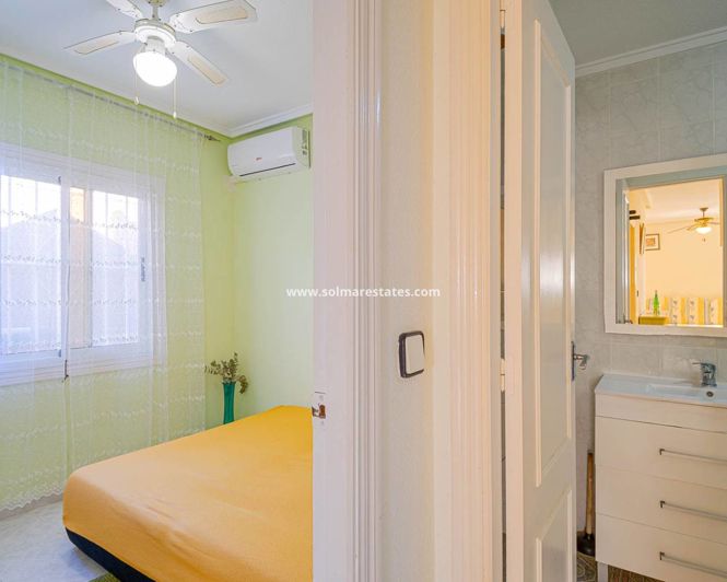 Image No.28-2 Bed Apartment for sale