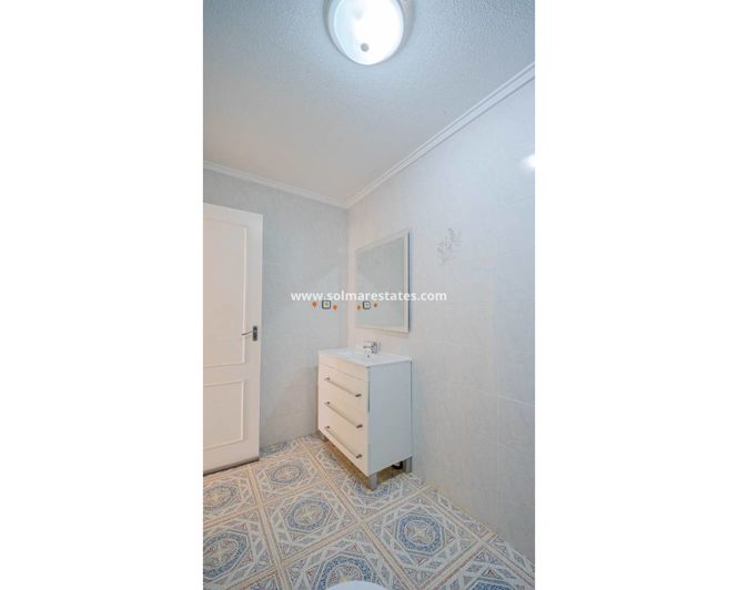 Image No.37-2 Bed Apartment for sale