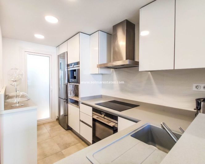 Image No.32-2 Bed Apartment for sale