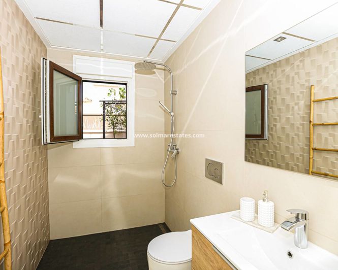 Image No.17-3 Bed Villa for sale