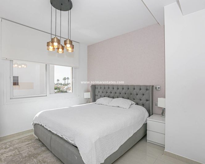 Image No.20-3 Bed Villa for sale