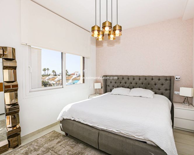 Image No.22-3 Bed Villa for sale