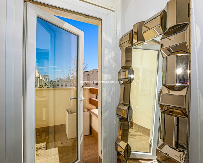 Image No.26-3 Bed Villa for sale