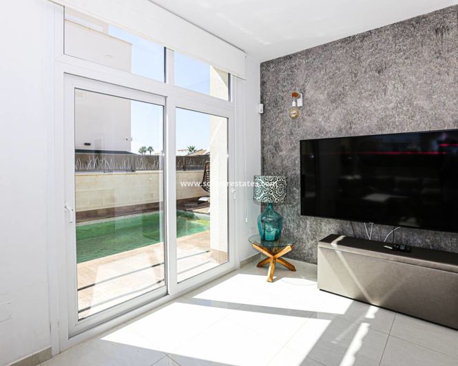 Image No.7-3 Bed Villa for sale