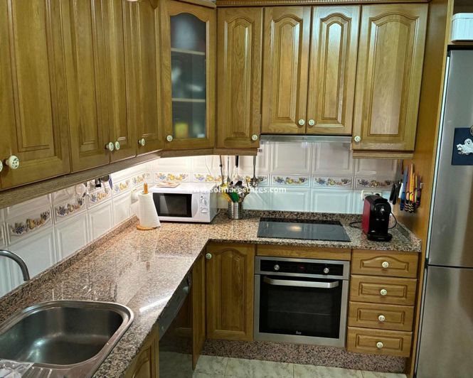 Image No.25-3 Bed Quad for sale