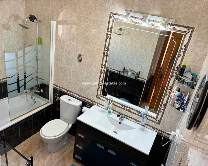 Image No.44-3 Bed Quad for sale