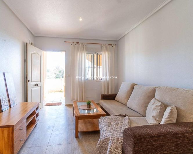Image No.22-Appartement de 2 chambres à vendre à Villamartin