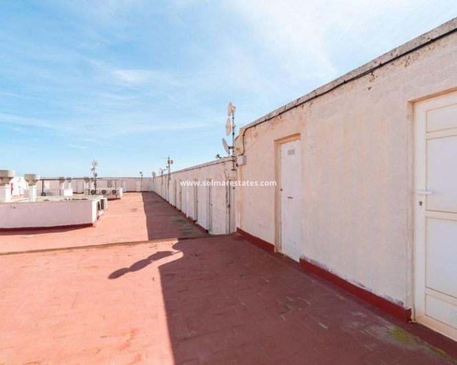 Image No.29-Appartement de 2 chambres à vendre à Punta Prima
