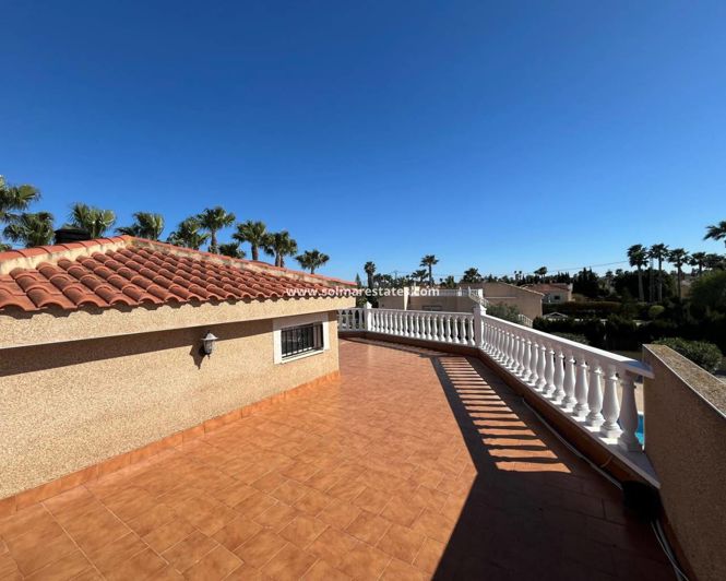 Image No.40-5 Bed Villa for sale