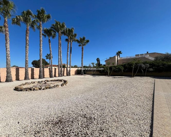 Image No.50-5 Bed Villa for sale