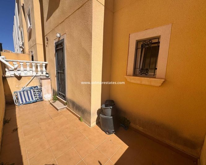 Image No.10-3 Bed Townhouse for sale