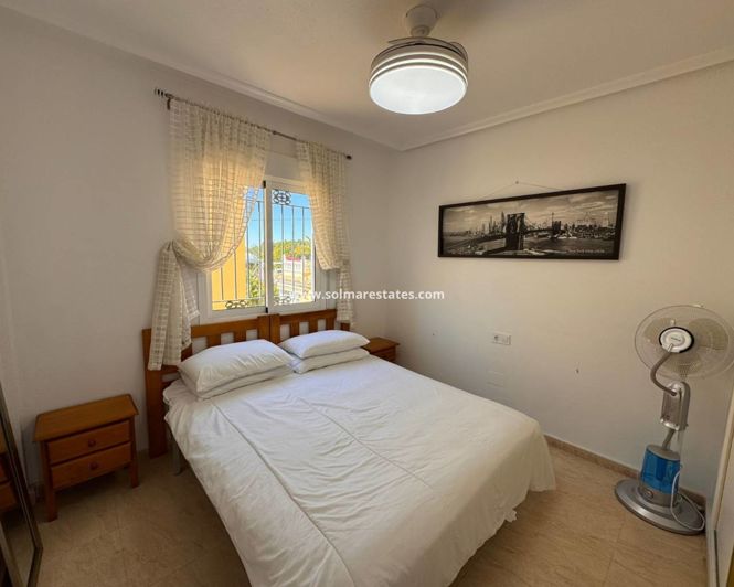 Image No.12-3 Bed Townhouse for sale