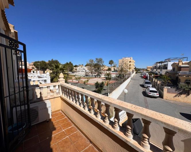 Image No.16-3 Bed Townhouse for sale