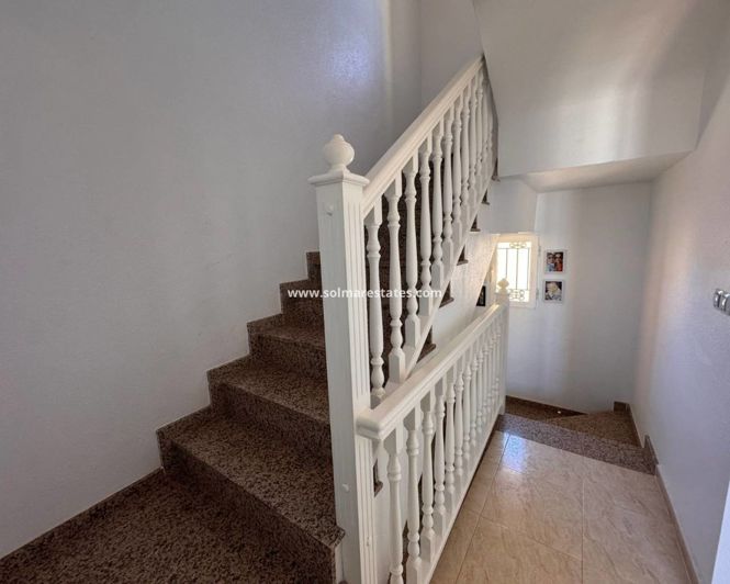 Image No.17-3 Bed Townhouse for sale