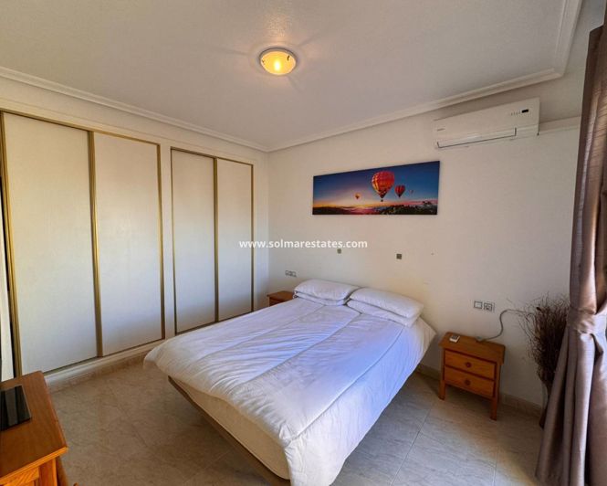 Image No.18-3 Bed Townhouse for sale