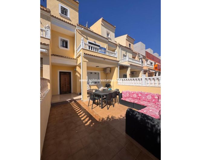 Image No.2-3 Bed Townhouse for sale
