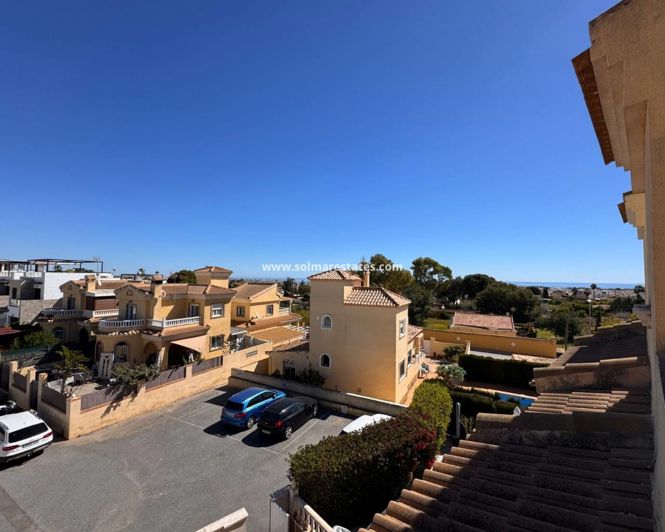 Image No.25-3 Bed Townhouse for sale