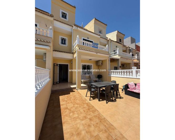 Image No.27-3 Bed Townhouse for sale