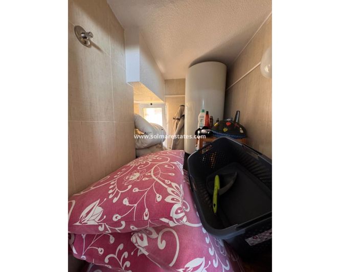 Image No.30-3 Bed Townhouse for sale