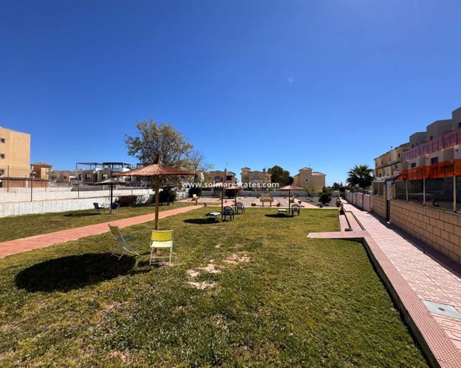 Image No.34-3 Bed Townhouse for sale