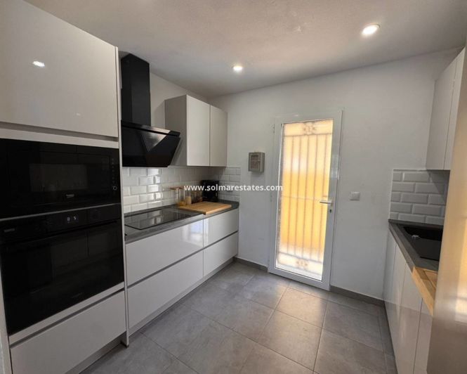 Image No.7-3 Bed Townhouse for sale