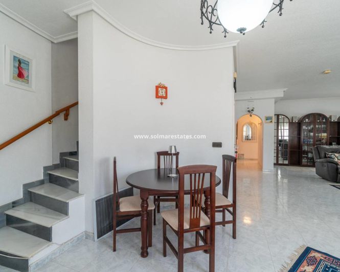 Image No.11-3 Bed Villa for sale