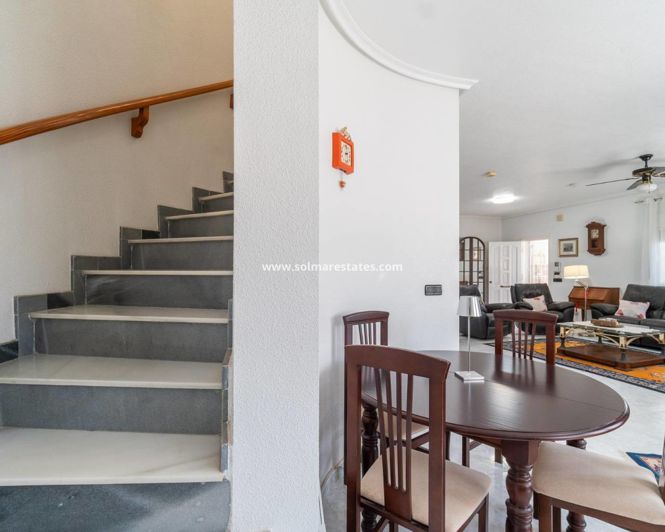 Image No.12-3 Bed Villa for sale