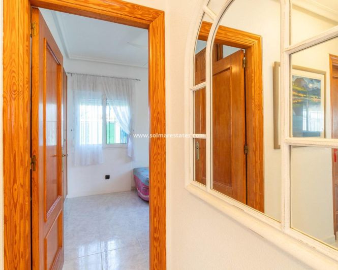 Image No.20-3 Bed Villa for sale