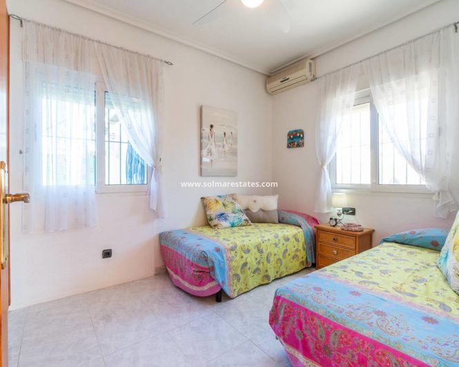 Image No.21-3 Bed Villa for sale