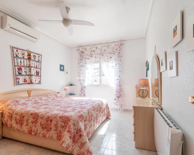 Image No.26-3 Bed Villa for sale