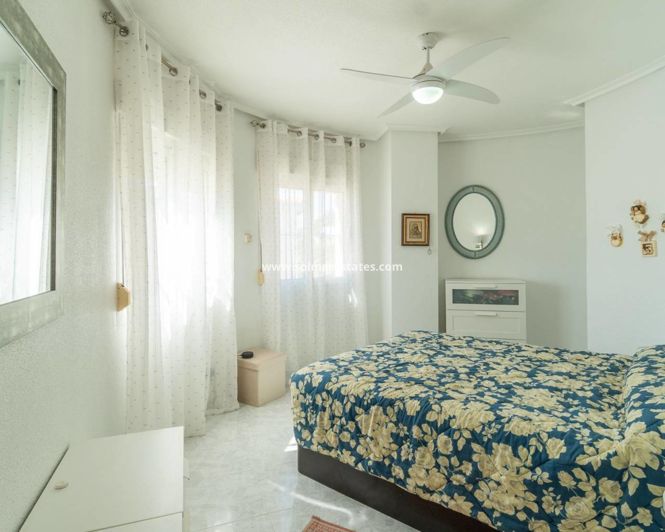 Image No.28-3 Bed Villa for sale