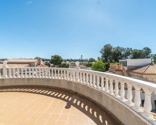 Image No.37-3 Bed Villa for sale