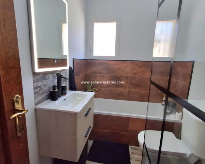 Image No.11-4 Bed Villa for sale