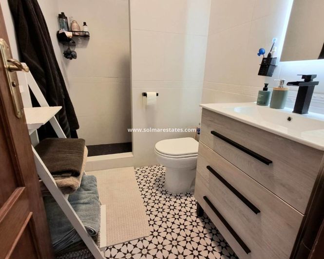 Image No.12-4 Bed Villa for sale